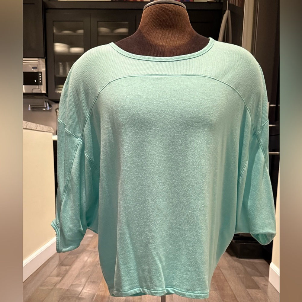 Victoria Secret Sport Large Turquoise Oversized Sweater. Size Large.
